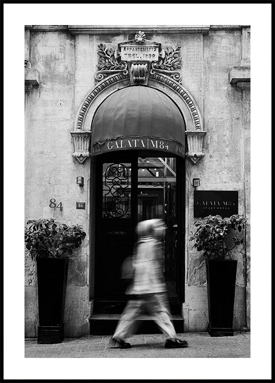 Historic Hotel Entrance Black & White Plakat
