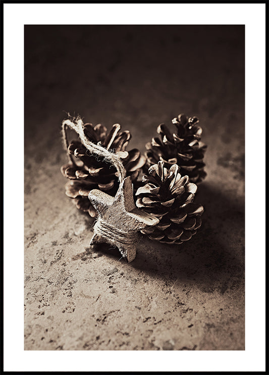 Rustic Pine Cones and Wooden Christmas Star Plakat