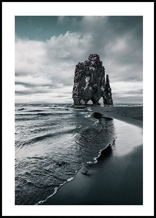 View of Basalt Stack - Hvitserkur Plakat - Posterbox.dk
