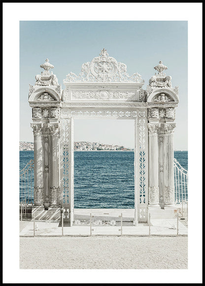 White Gate of Dolmabahce Palace, Turkey Plakat