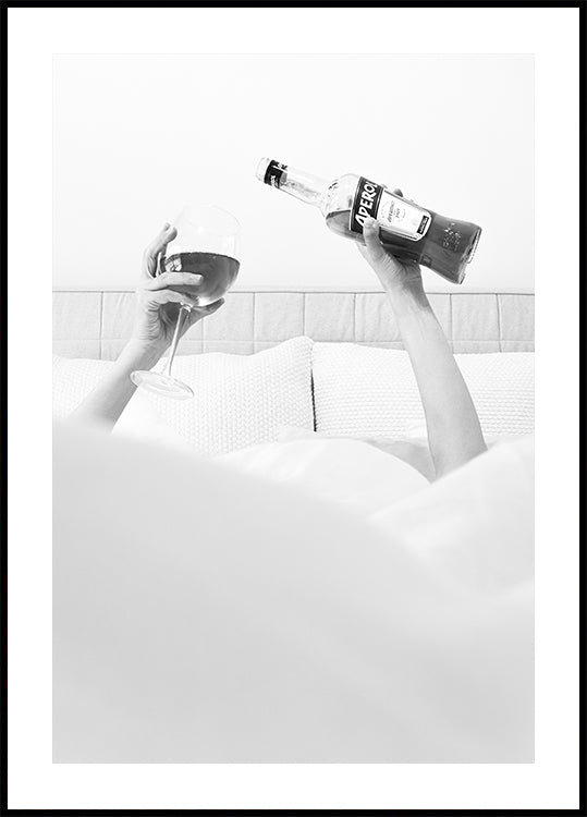Aperol In Bed B&w Plakat