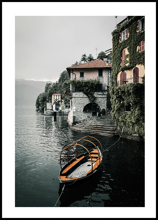 View Of The City From Lake Como Plakat - Posterbox.dk