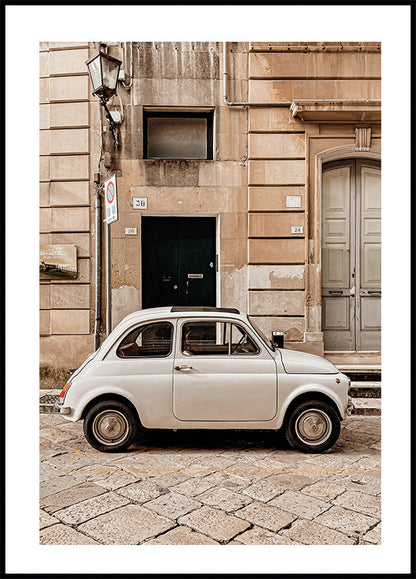 Classic Car in Urban Setting Plakat