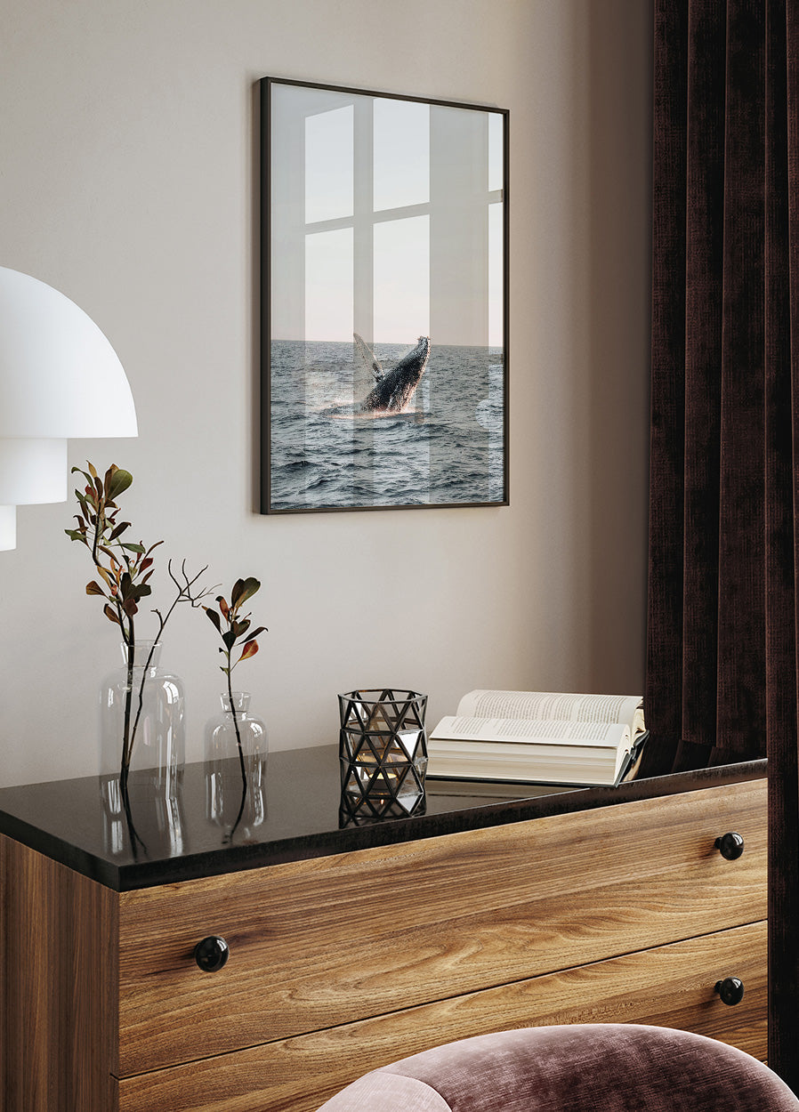 Whale Jumps Out of The Water Plakat - Posterbox.dk