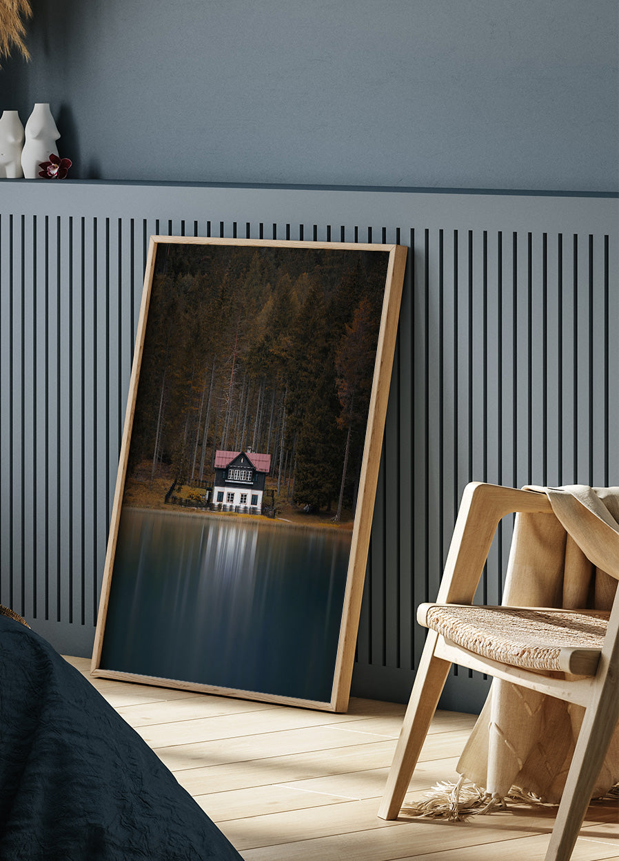 A House On The Shore Of The Lake Plakat - Posterbox.dk