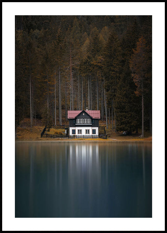 A House On The Shore Of The Lake Plakat - Posterbox.dk