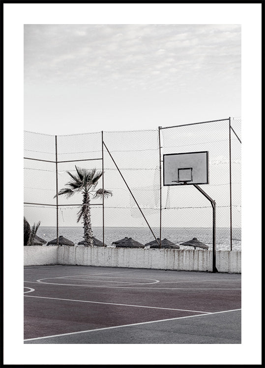Basketball Court by the Sea Plakat - Posterbox.dk