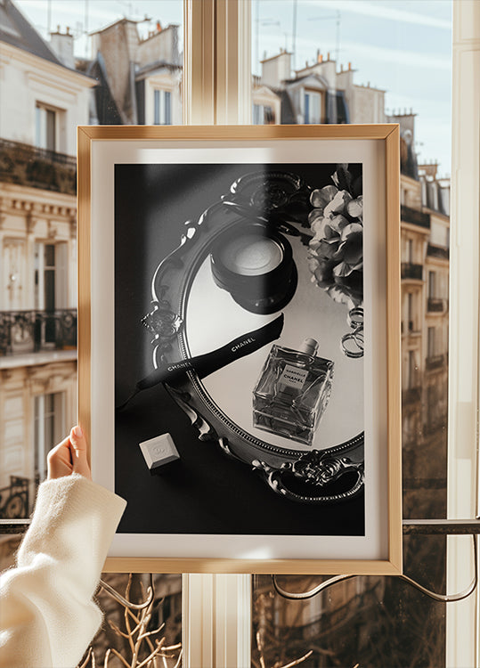Chanel Perfume Beauty Black & White Plakat - Posterbox