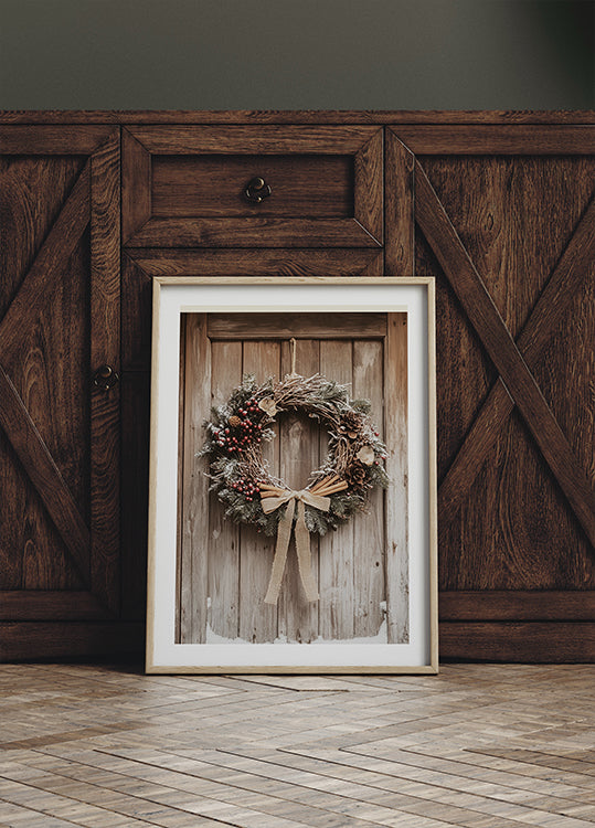 Christmas Wreath on a Wooden Door Plakat - Posterbox.dk