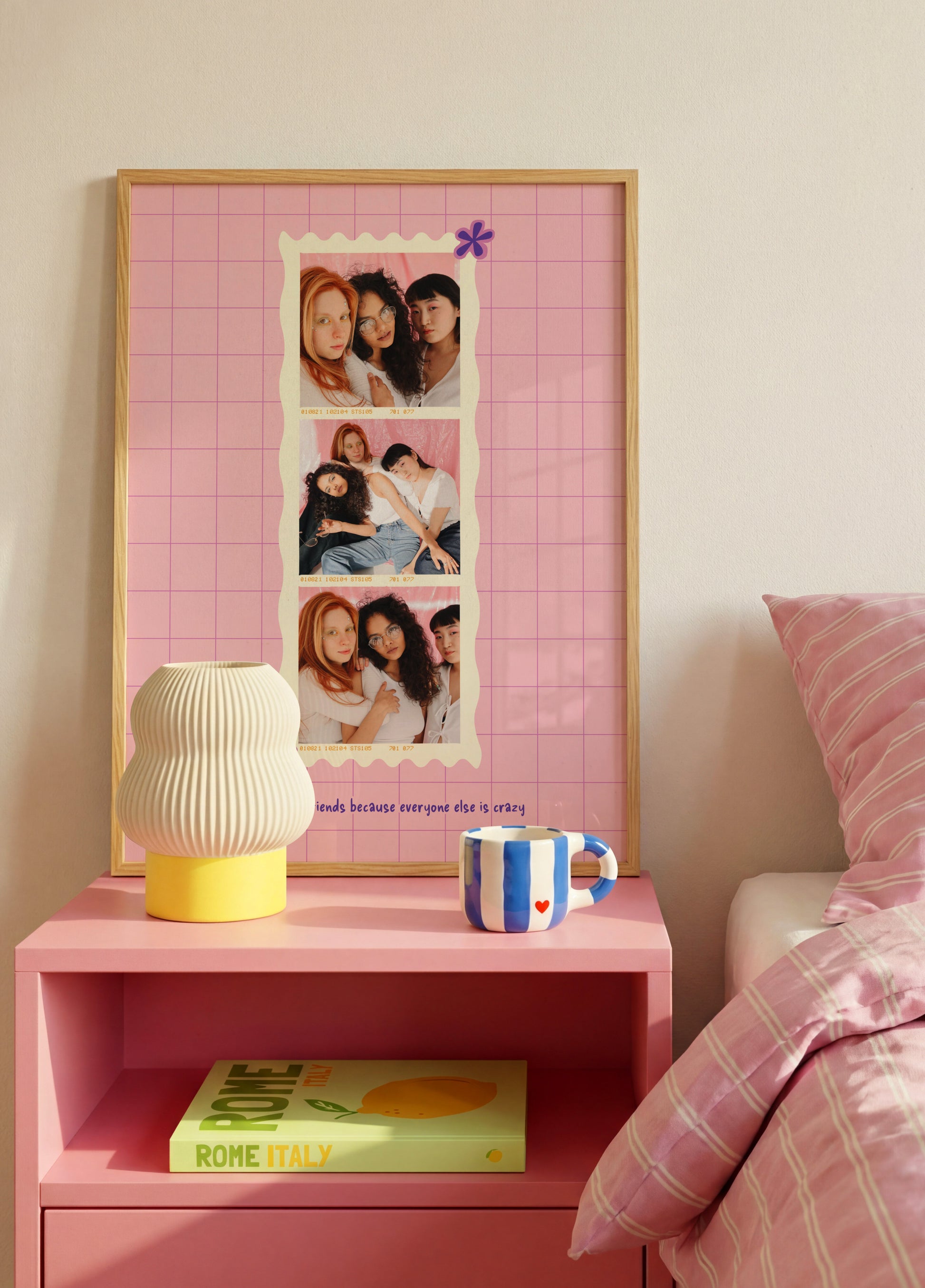 Pink Polaroid Venner Kollage