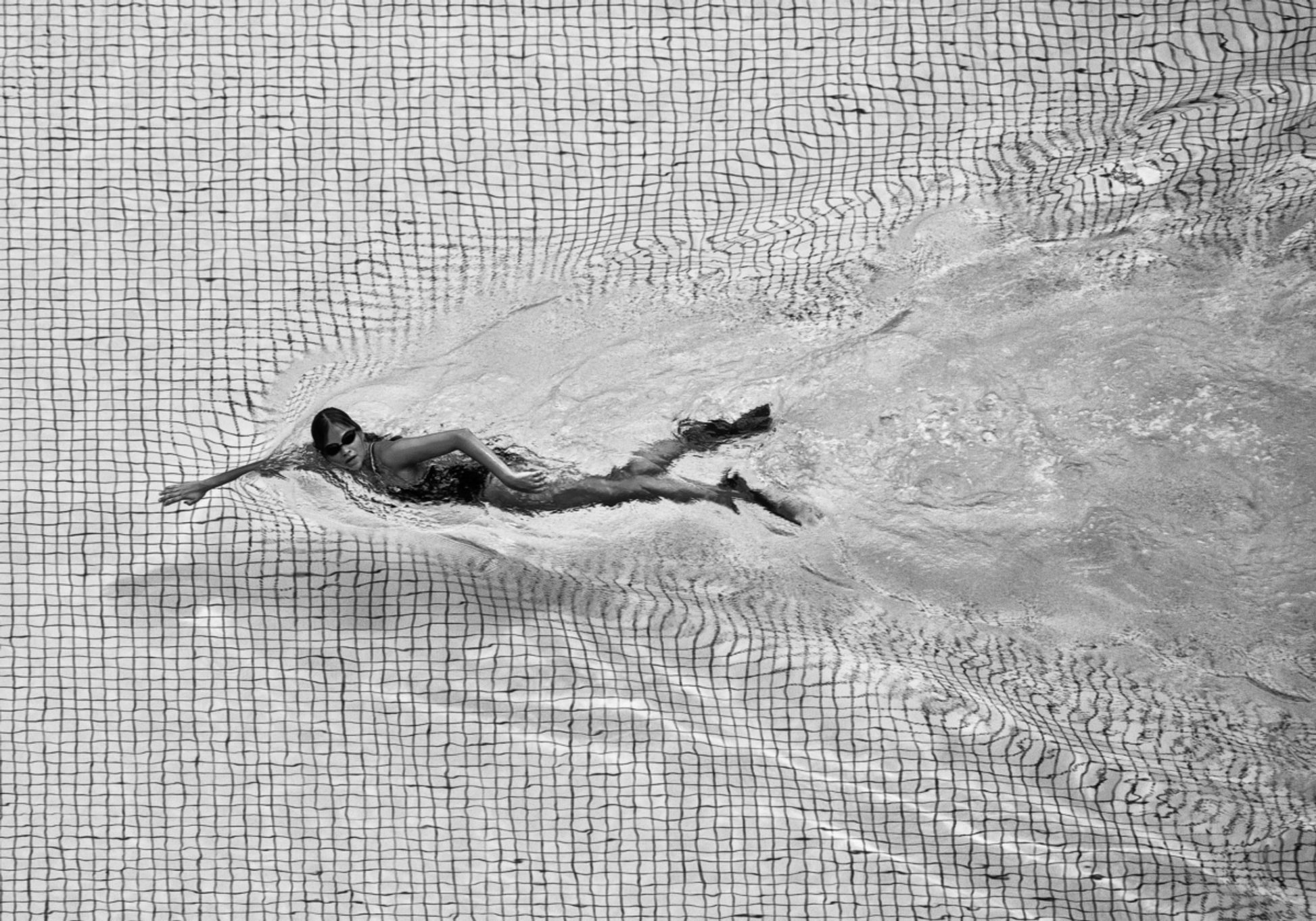 Dynamic Pool Swimmer