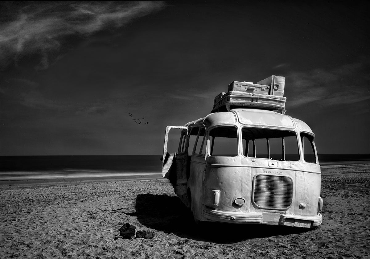 Beached Bus Plakat - Posterbox